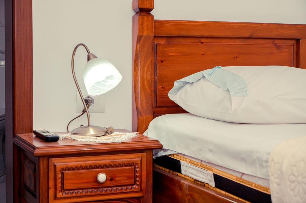 Guesthouse Cico Gjirokastër Eksteriør billede