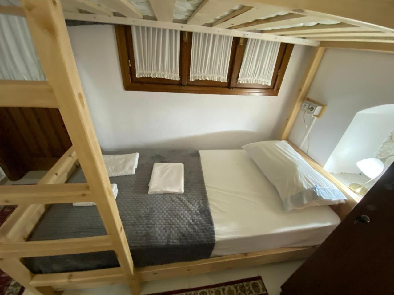 Guesthouse Cico Gjirokastër Eksteriør billede